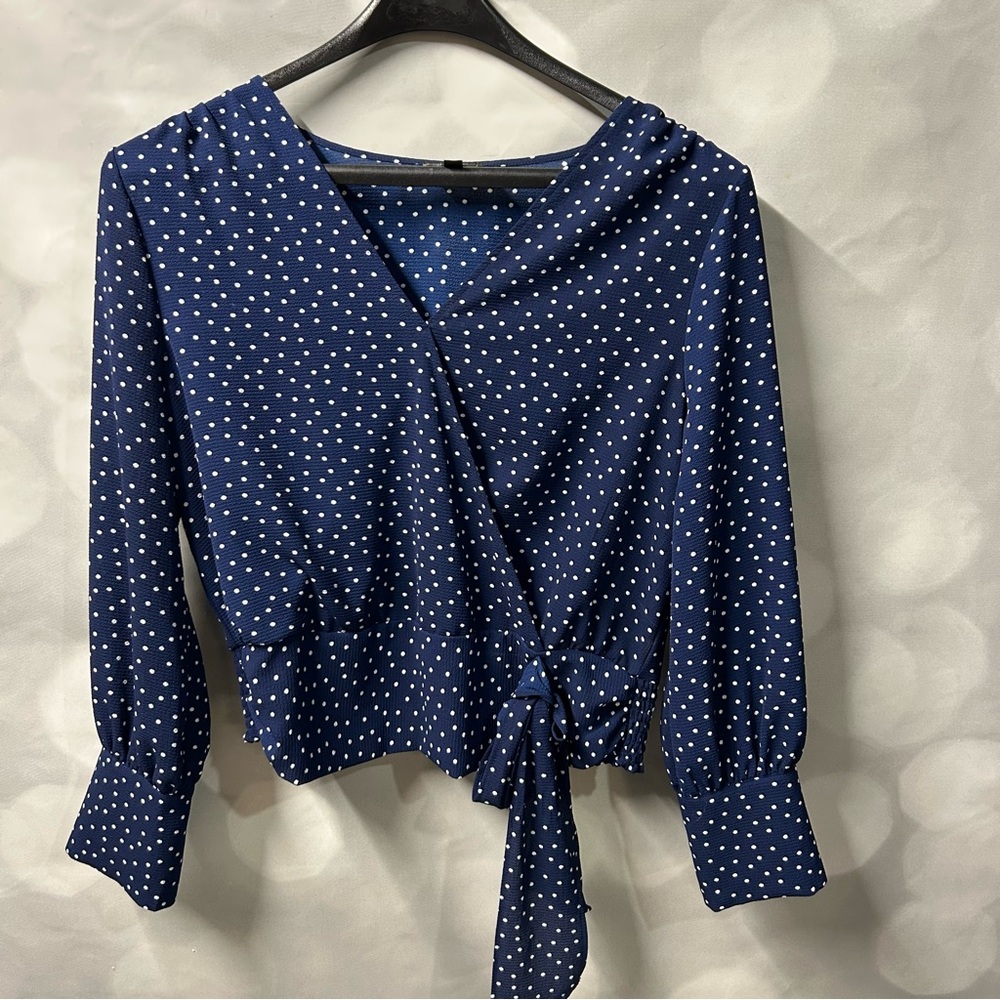 OLM blue and white polka dot‎ blouse in a size large. Vintage